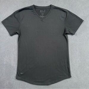 BYLT Basics Drop Cut V Neck Black T Shirt Medium Athletic Fit
